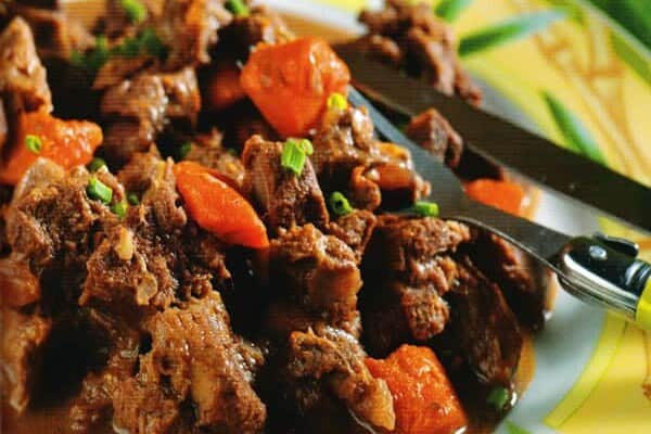 Civet de cerf au vin blanc de Cilaos