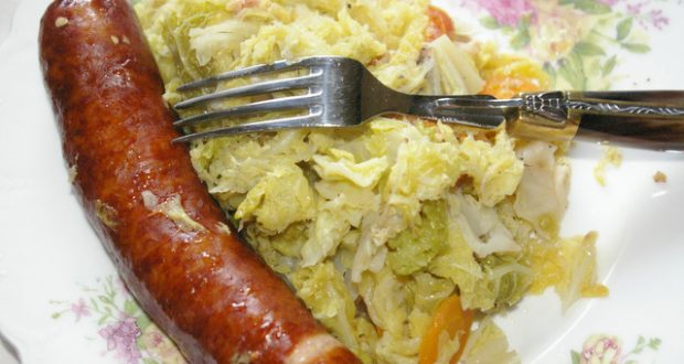 Chou Blanc Saucisses au Cookeo – Recette Facile et Réconfortante