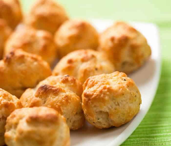 Gougères aux Lardons au Thermomix – Recette Apéritif Facile et Croustillante