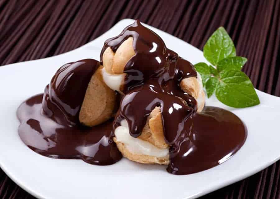 Profiteroles au chocolat au Thermomix : recette classique facile