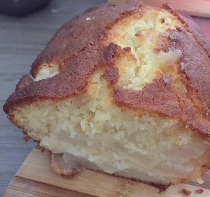 Cake poire mascarpone au Thermomix : recette facile et moelleuse
