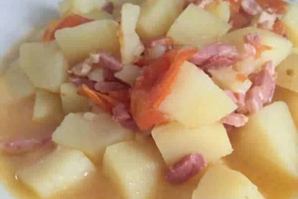 Pommes de Terre Tomate et Lardons au Cookeo – Recette Facile