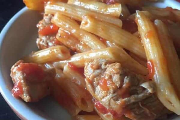 Filet mignon et ses pâtes à la sauce tomate au Cookeo : recette facile