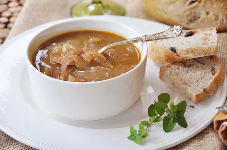 Soupe à l'oignon au Cookeo, gratinée et réconfortante