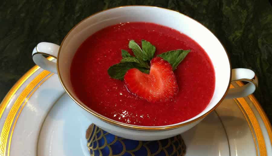 Soupe de Fraises à la Menthe au Thermomix (Dessert Frais et Facile)