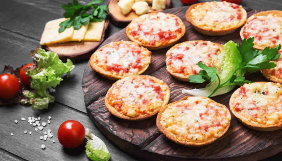 Mini Pizzas Apéritives au Thermomix : la Recette Facile