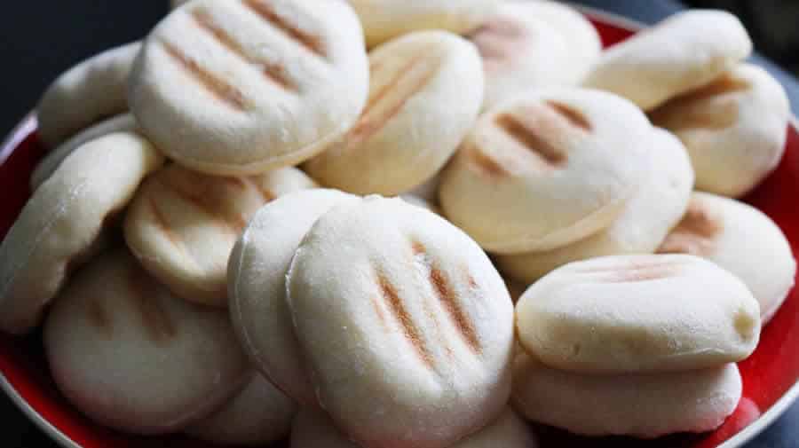 Batbout (mini-pain) léger au Thermomix : recette marocaine facile