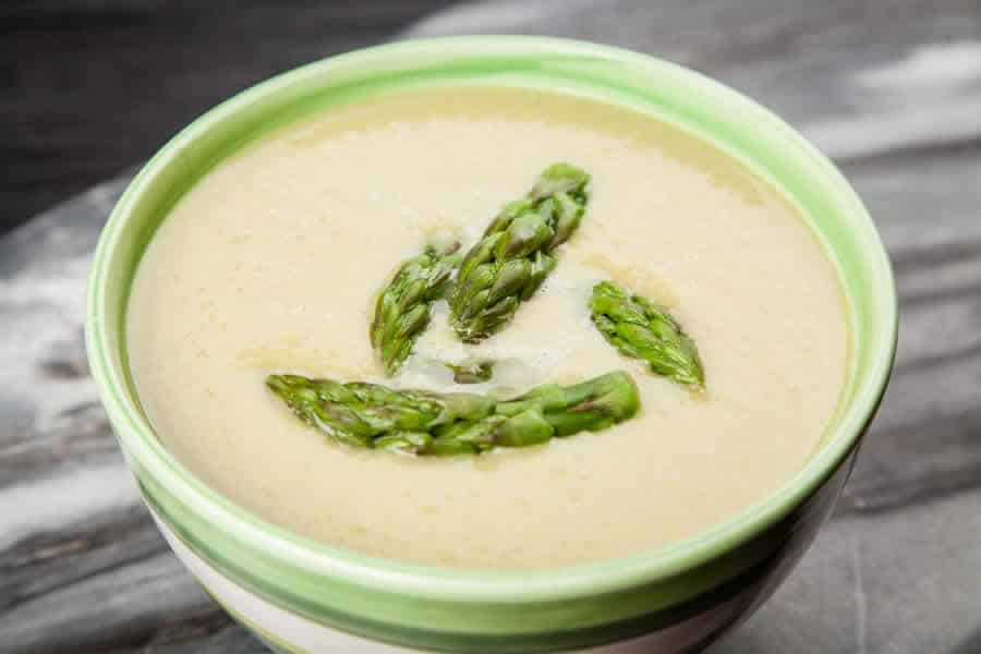 Velouté aux asperges au Thermomix : recette onctueuse et printanière