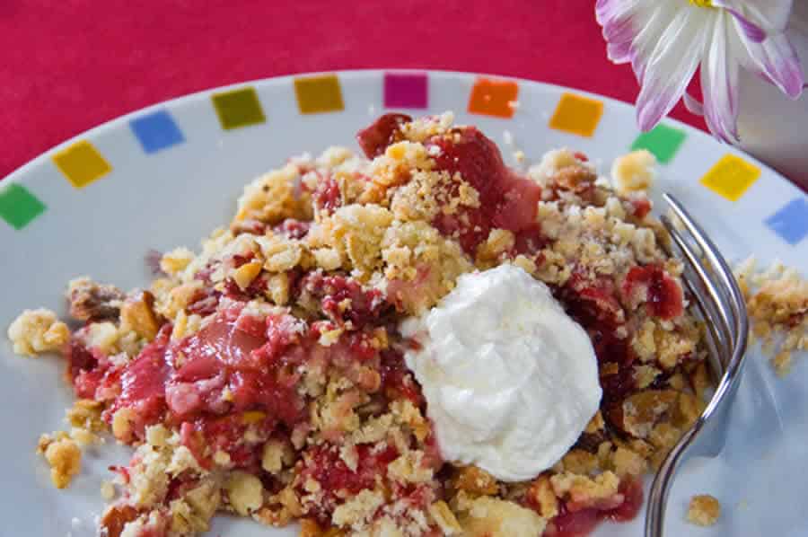Crumble aux Fraises au Thermomix – Recette Facile et Gourmande