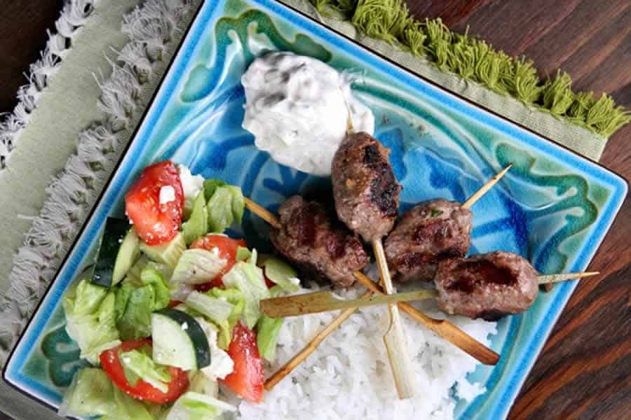 Brochettes de Kefta et Sauce au Yaourt au Thermomix : Recette Facile