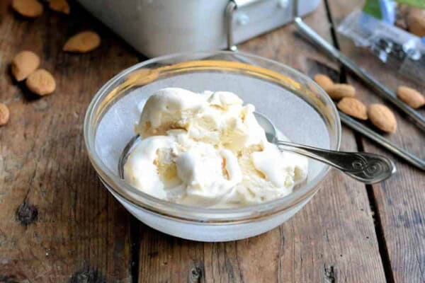 Crème Glacée à l'amande au thermomix