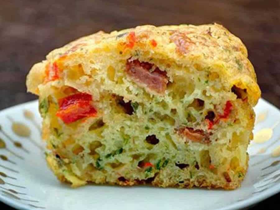 Cake Chorizo Poivron au Thermomix : Recette Facile et Parfumée