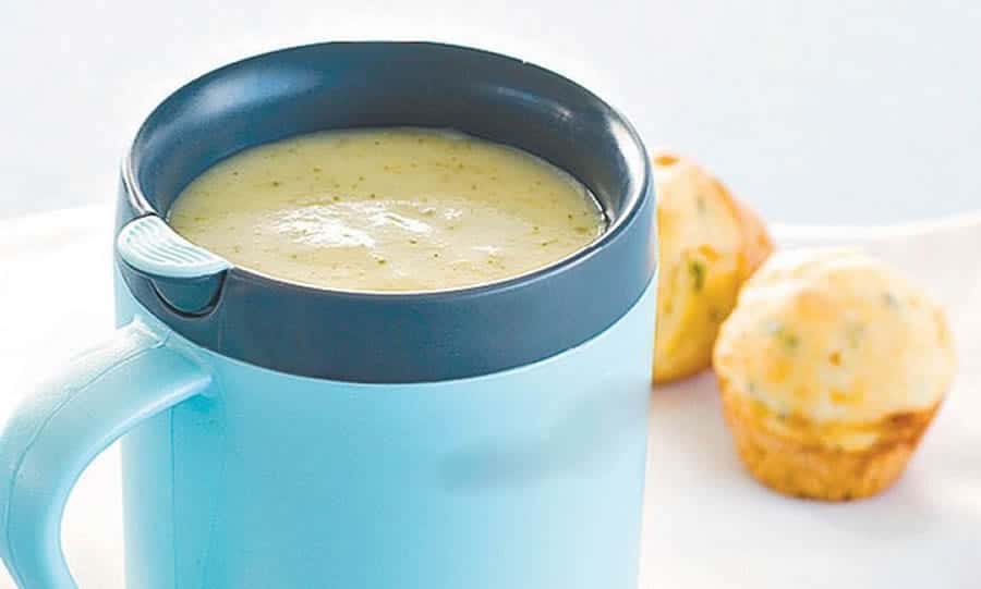 Velouté froid de courgettes au curry au Thermomix