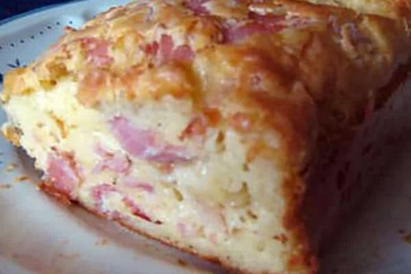 Cake au fromage à raclette au Thermomix : Recette Facile