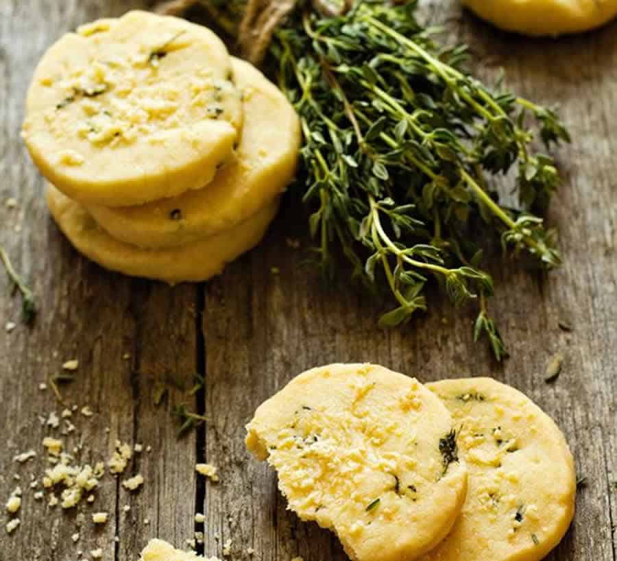 Biscuits apéritifs au comté au Thermomix