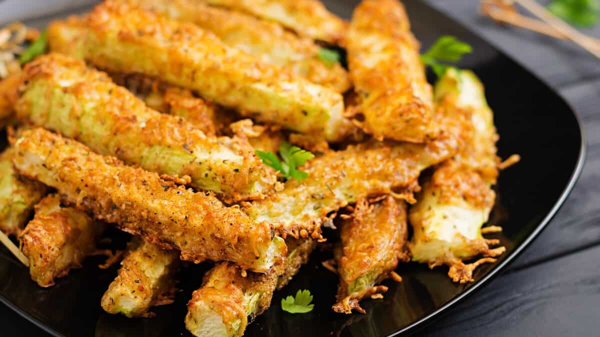 Courgettes frites à l'italienne, excellente idée pour un apéritif délicieux