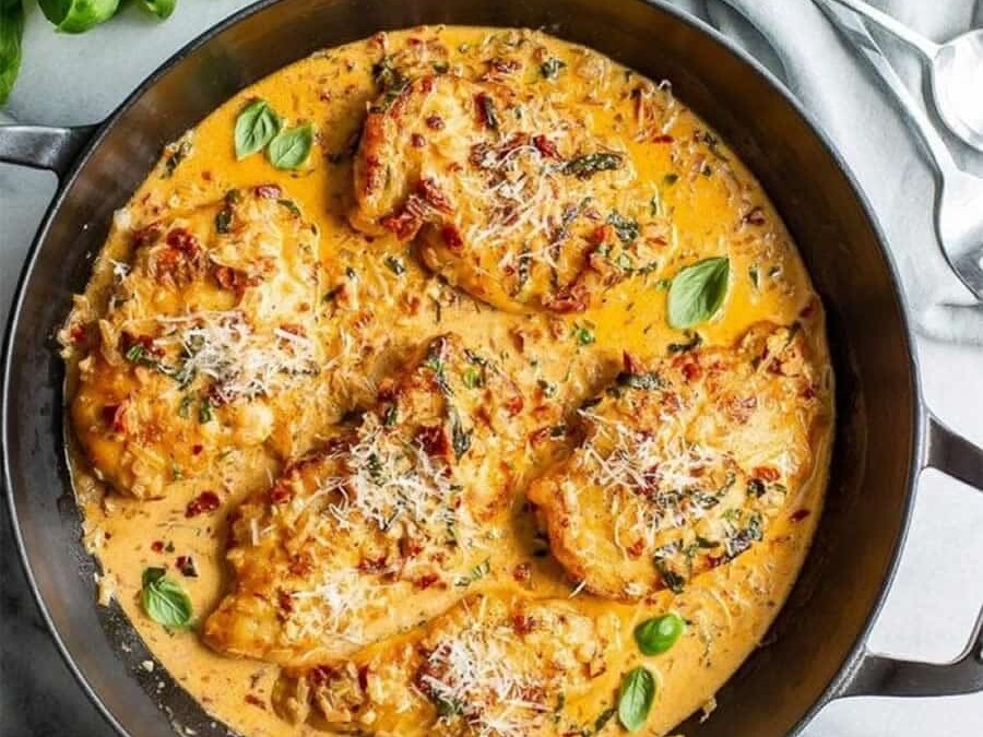 Filets de poulet légers à la crème de tomate