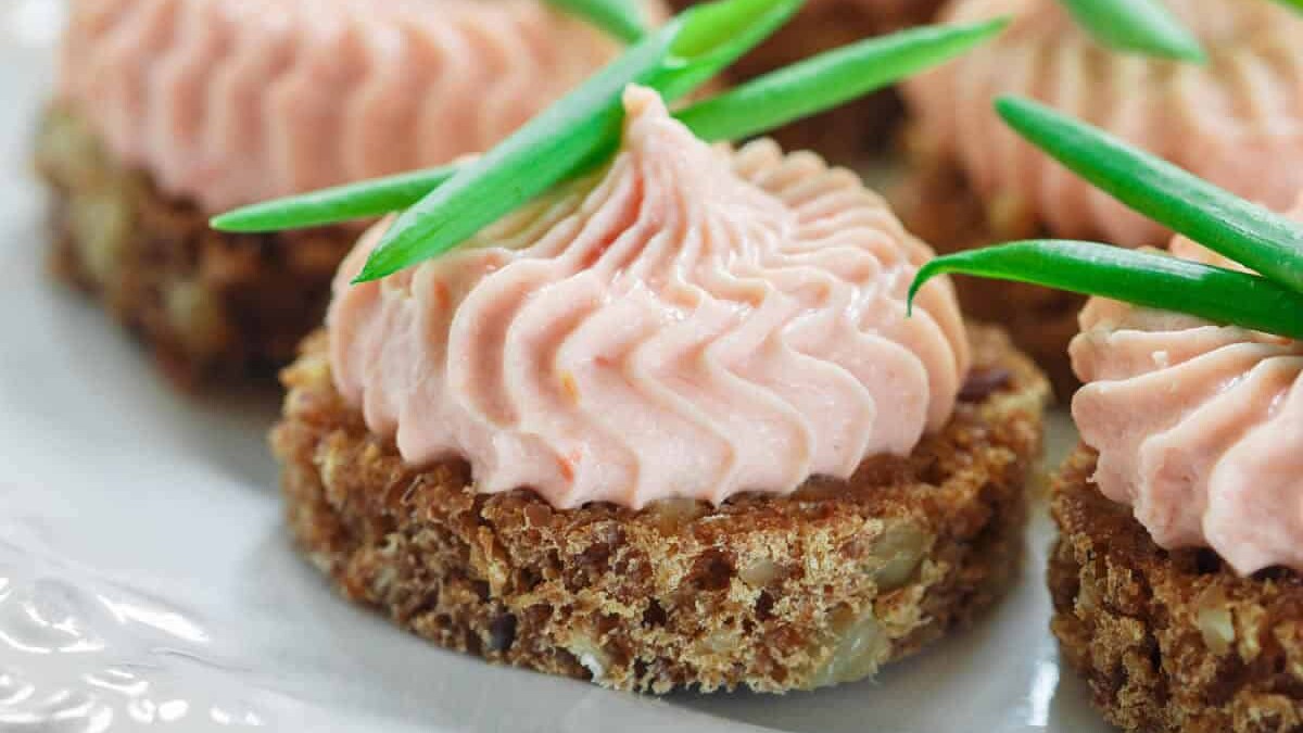 Délicieuse mousse de saumon fumé, pour réussir votre apéro !