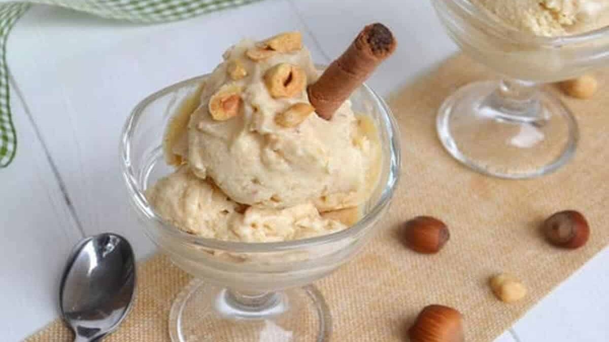Desserts de Noël : Crème glacée aux noisettes au Thermomix