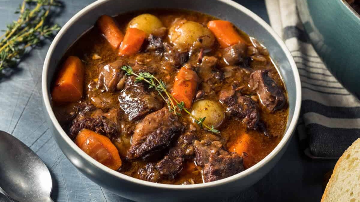 Mijoté de boeuf aux légumes au Thermomix, un bon plat classique plein de saveur