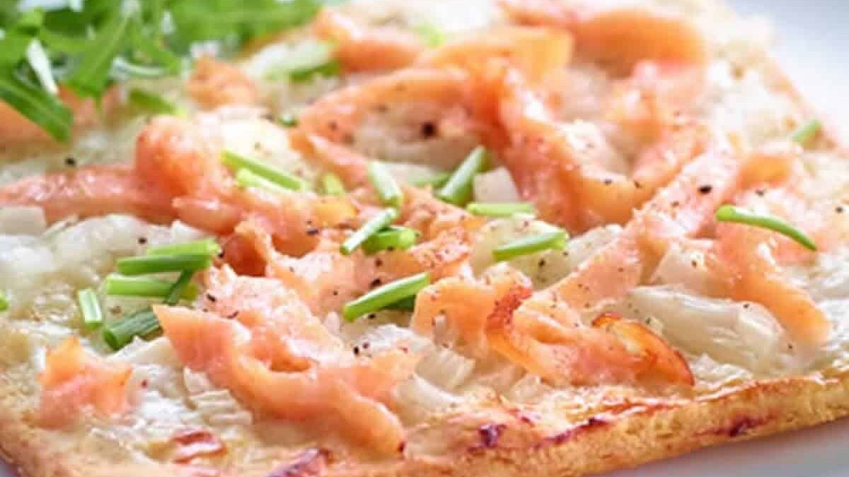 Flammekueche au saumon : Une touche originale et délicieuse