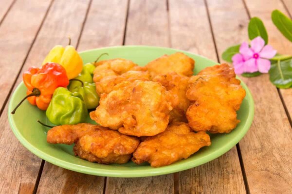 Accras de morue - Bouchées créoles délicieusement croustillantes