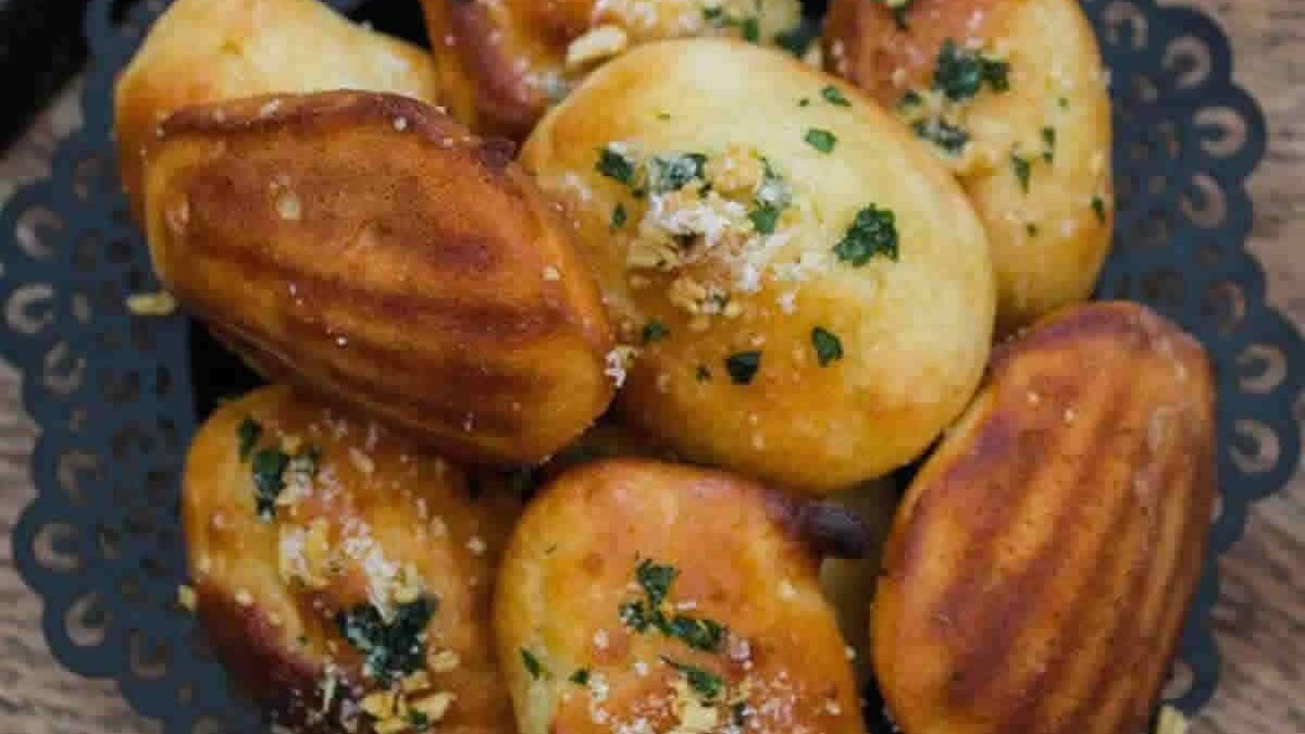 Madeleines aux courgettes et parmesan : Moelleuses et délicieusement parfumées