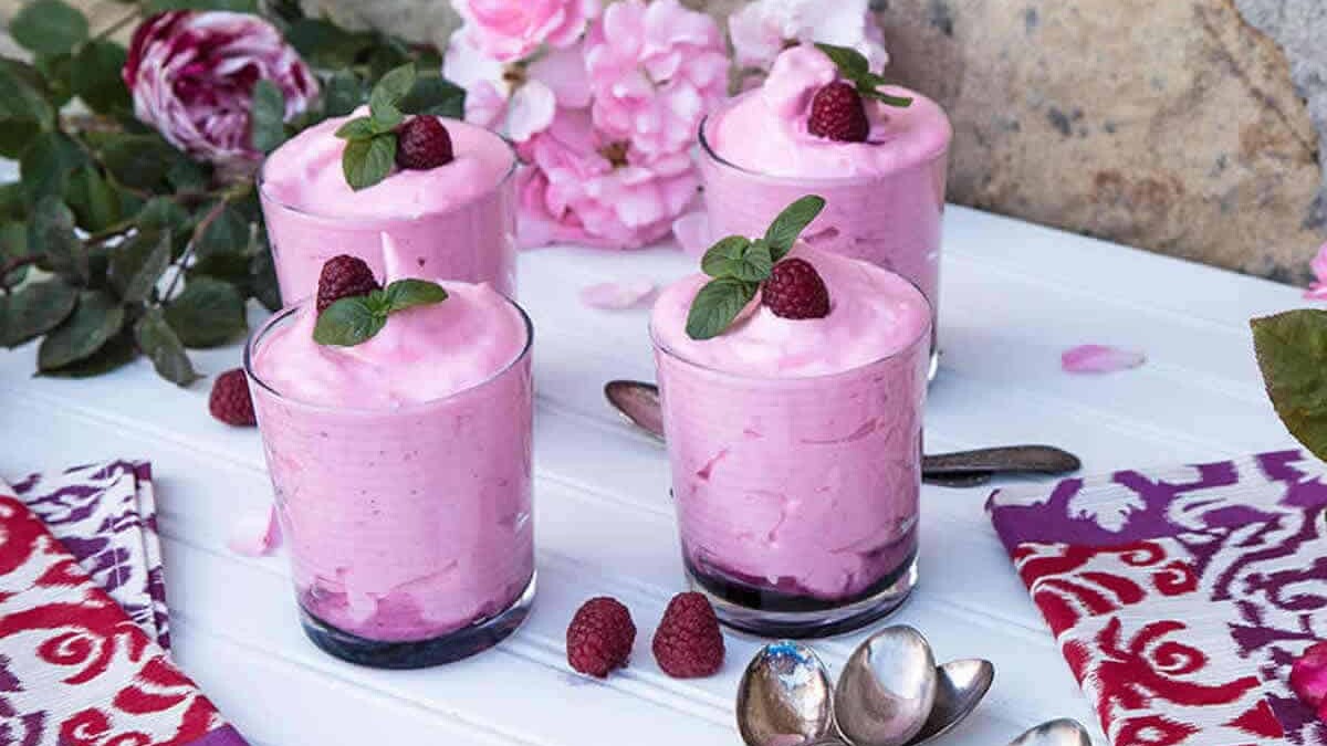 Mousse de framboises au fromage blanc : Un dessert léger et délicieux