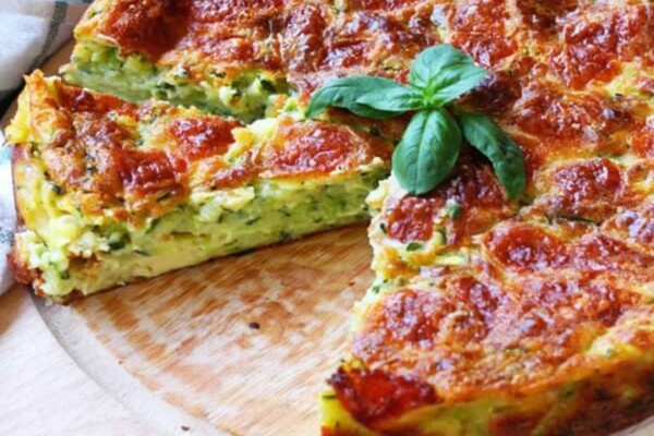 Gâteau salé aux courgettes et parmesan : Un délice Italien à la portée de tous