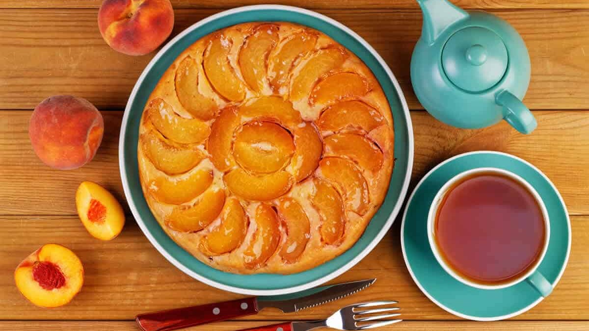 Tarte aux pêches et noix de coco : Une fusion exotique et sucrée