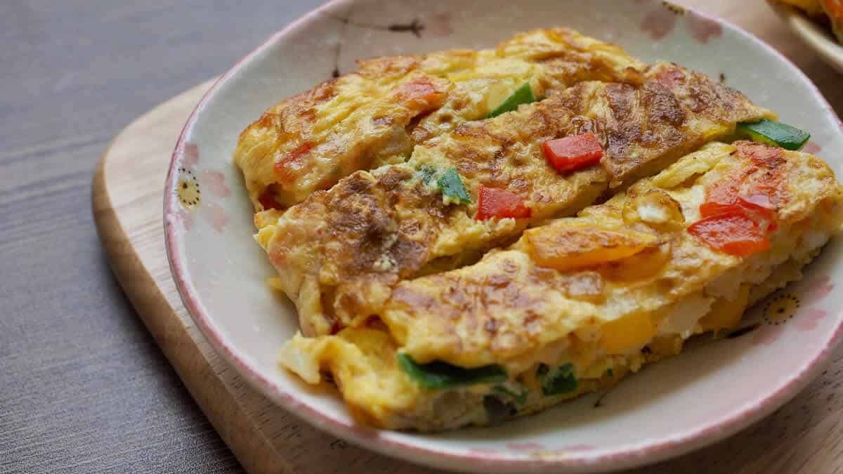 Omelette de légumes au four : La recette idéale pour un repas sain et savoureux