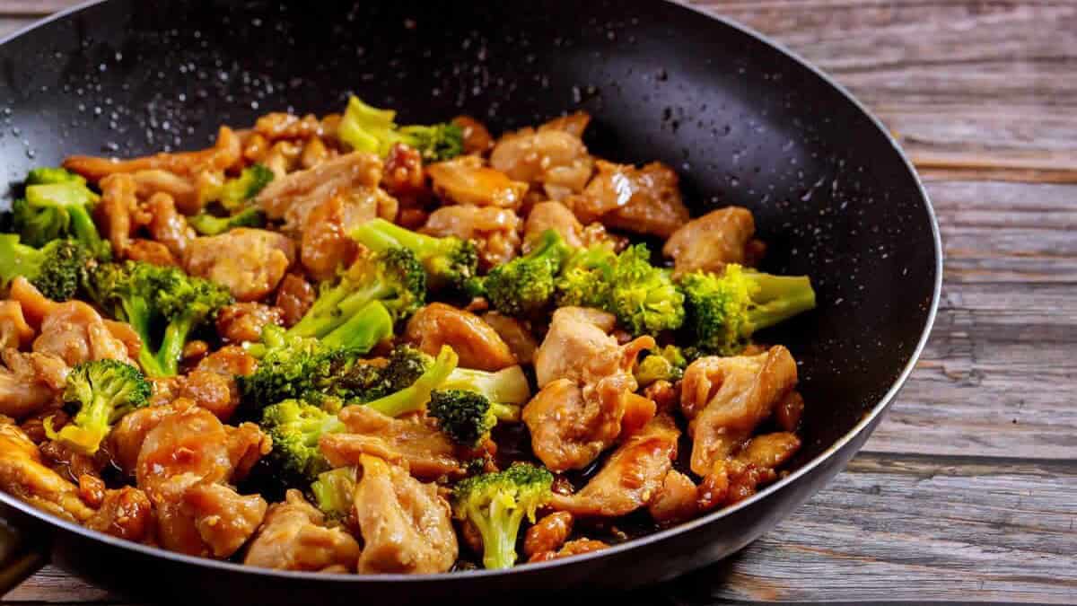 Poulet sauté au brocoli : Une explosion de saveurs et de nutriments