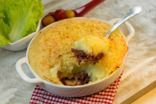Parmentier de confit de canard : Le plat Français ultime pour réchauffer vos soirées