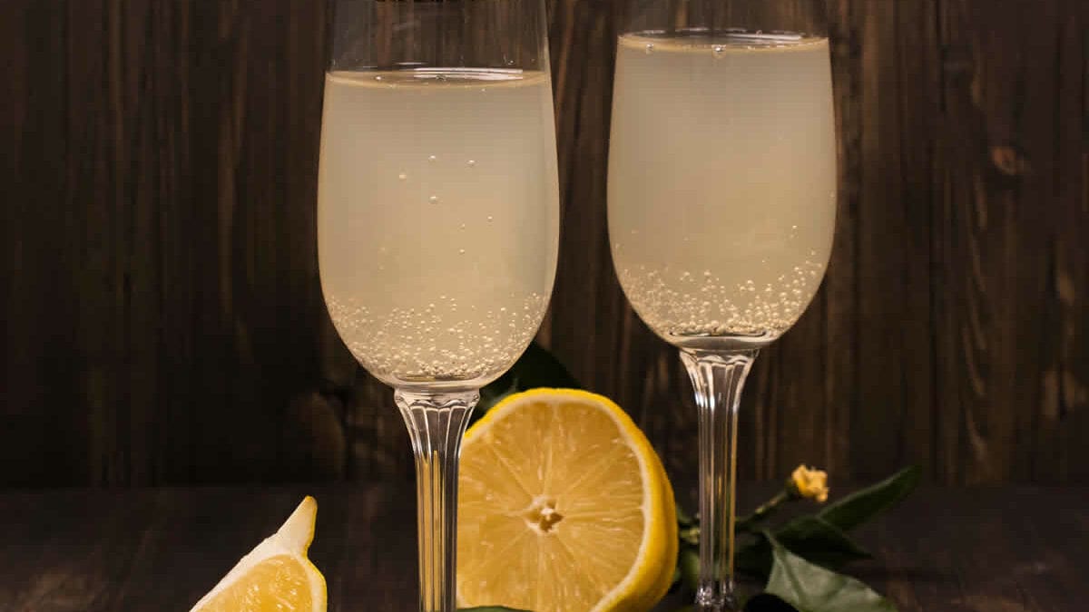 Éclat et pétillance : La soupe de Champagne, un cocktail festif