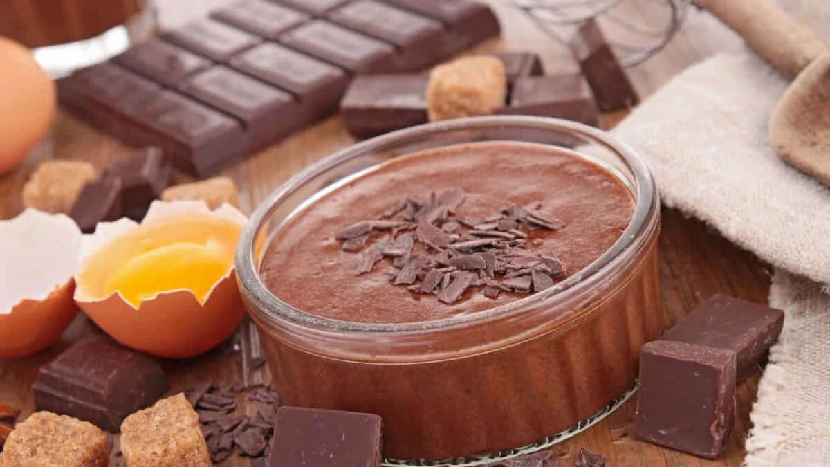 Mousse au chocolat légère : Un délice aérien et gourmand