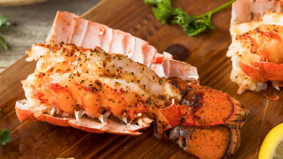 Queue de langouste au four : Un festin royal à votre table