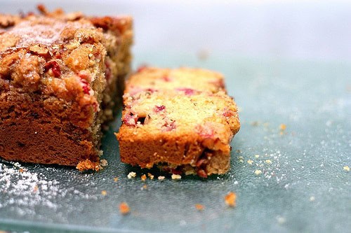 Cake Fraises Rhubarbe au Thermomix – Recette Moelleuse et Parfumée
