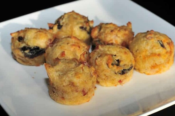 Muffins aux lardons et pruneaux au Thermomix : Recette Apéro Facile