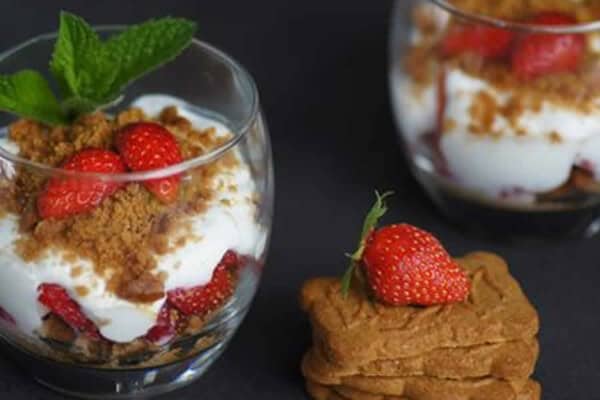 Verrine aux Fraises au Thermomix : Recette Facile et Gourmande
