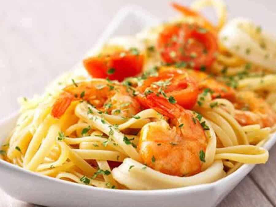 Spaghettis aux crevettes et tomates Recette WW