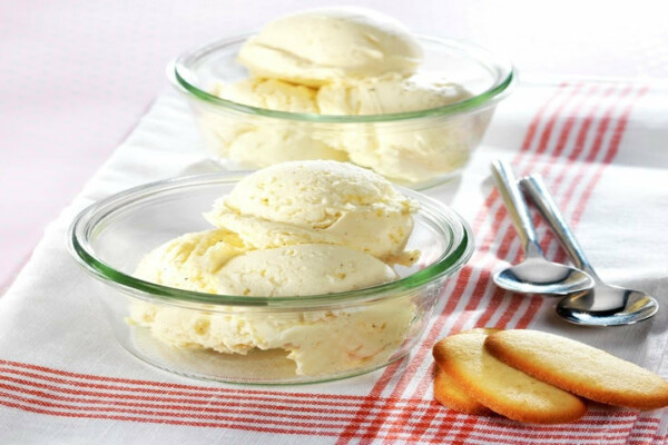 Crème glacée au mascarpone vanillé au Thermomix