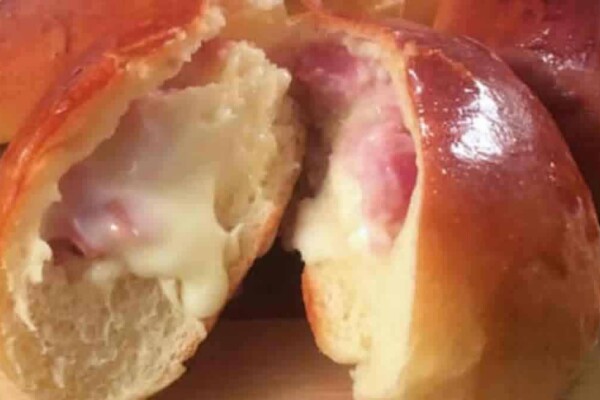 Buns farcis au jambon et au fromage au Thermomix Buns farcis au jambon et au fromage au Thermomix