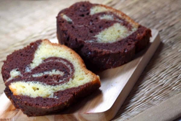 Gâteau marbré chocolat-noix de coco : Un dessert moelleux et très parfumé