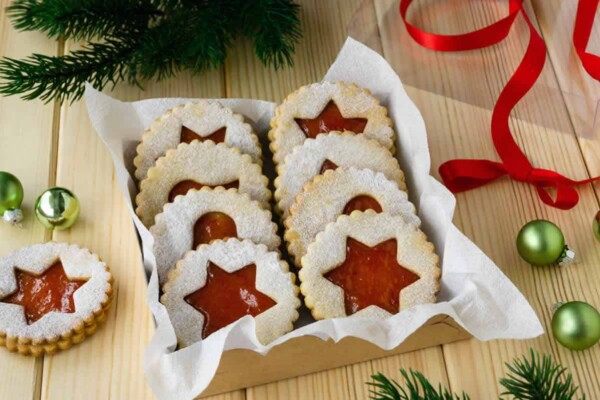 Friandises de Noël : Bredele fourrés à la confiture au Thermomix Friandises de Noël : Bredele fourrés à la confiture au Thermomix