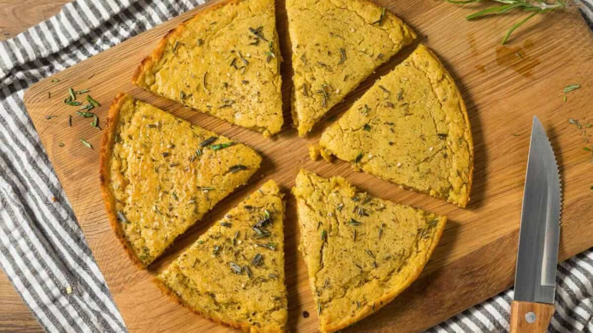 Socca Niçoise croustillante : La galette Méditerranéenne incontournable