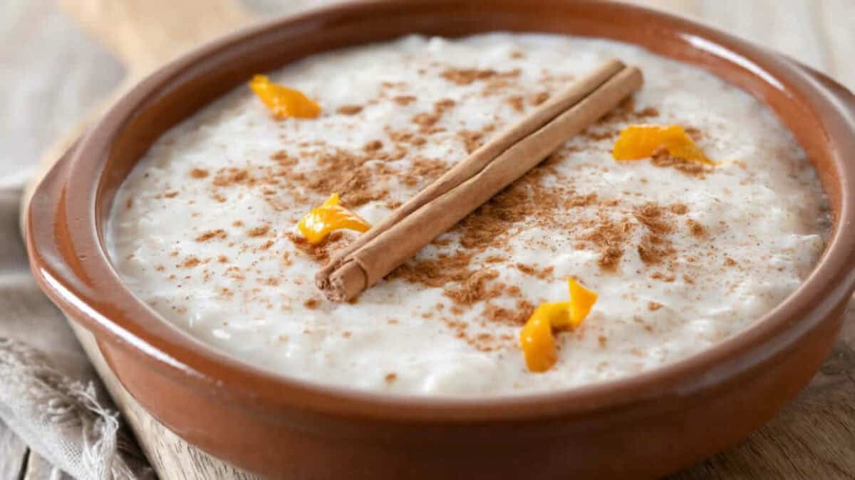 Riz au lait crémeux à l'ancienne : Une recette traditionnelle qui réchauffe le cœur